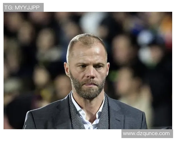 90年代德国足球传奇球星回顾:从克林斯曼到贝尔霍夫的黄金时代 90年代德国足球传奇球星回顾:从克林斯曼到贝尔霍夫的黄金时代